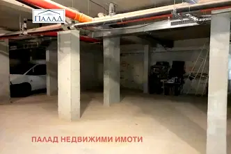 Гараж/Паркомясто във Варна, Левски 1