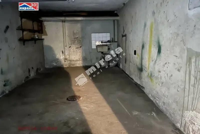 Гараж/Паркомясто в София, Лозенец
