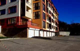 Гараж/Паркомясто във Варна, м-т Пчелина
