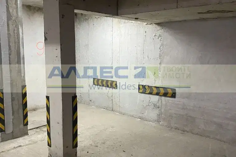 Garage/Parking in Sofiya, Manastirski Livadi