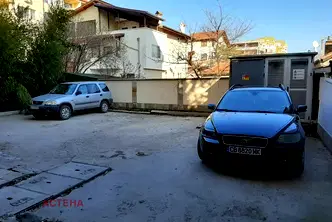Гараж/Паркомясто в София, Надежда 4