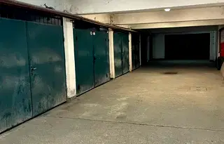 Гараж/Паркомясто в София, Редута