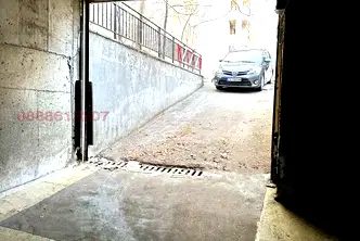 Гараж/Паркомясто в София, Сухата река