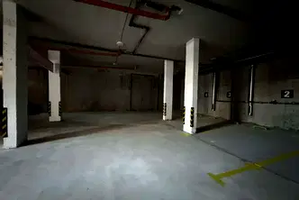 Гараж/Паркомясто в Търговище, Вароша