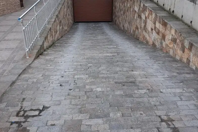 Garage/Parking in Kyrdjali, Vyzrojdenci