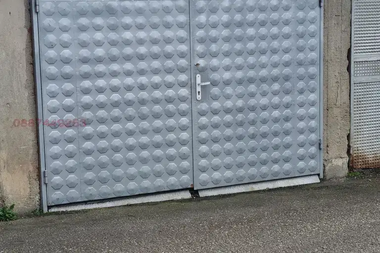 Garage in Silistra, Dulovo