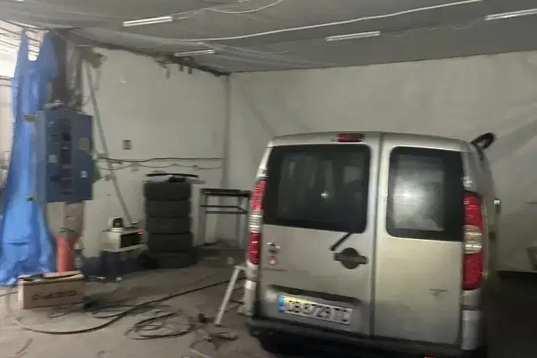 Бизнес имот в София, Дианабад