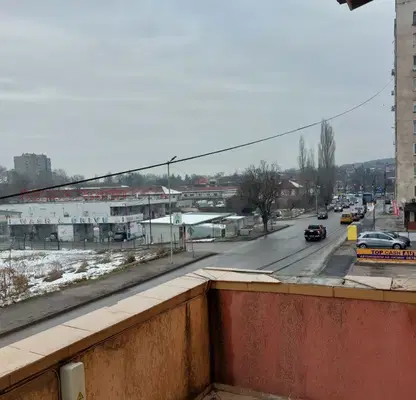 Снимка 5 — Бизнес имот в Перник, Хумни дол