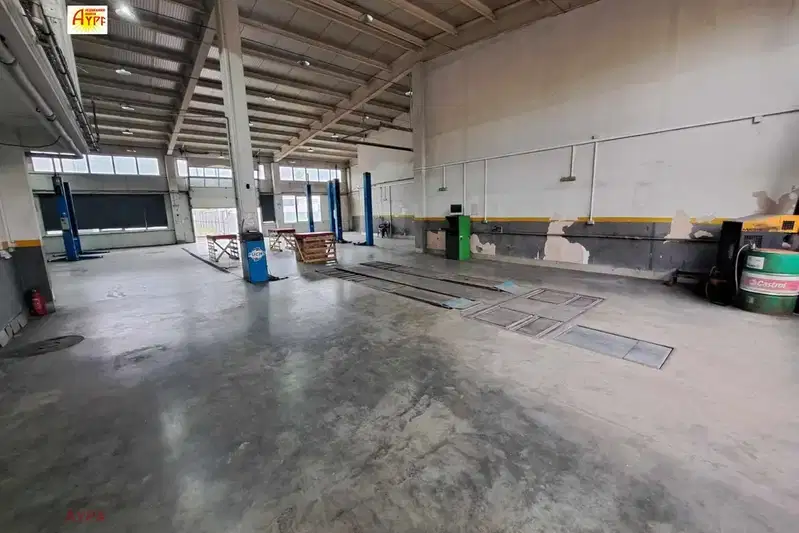 Business Property in Vraca, Promishlena Zona