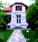 Къща в София, Център