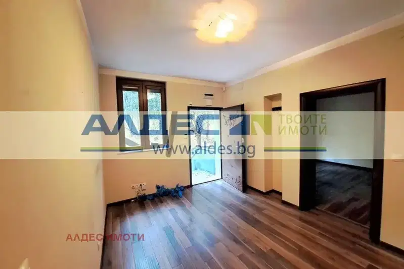 House in Sofiya, Lozenec