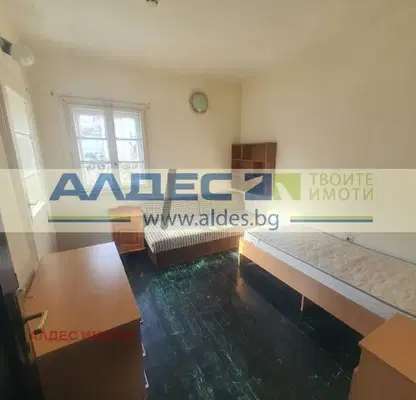 Photo 5 — House in Sofiya, Lozenec