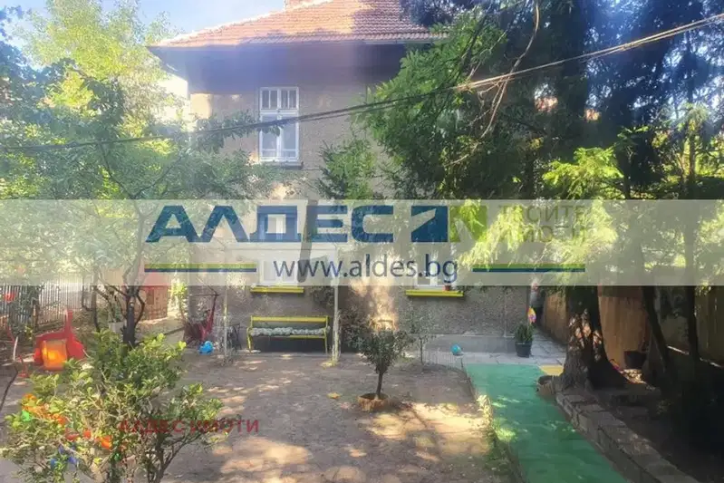 House in Sofiya, Lozenec