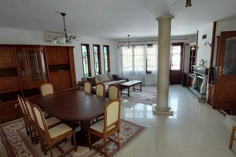 House in Varna, Dolna Traka