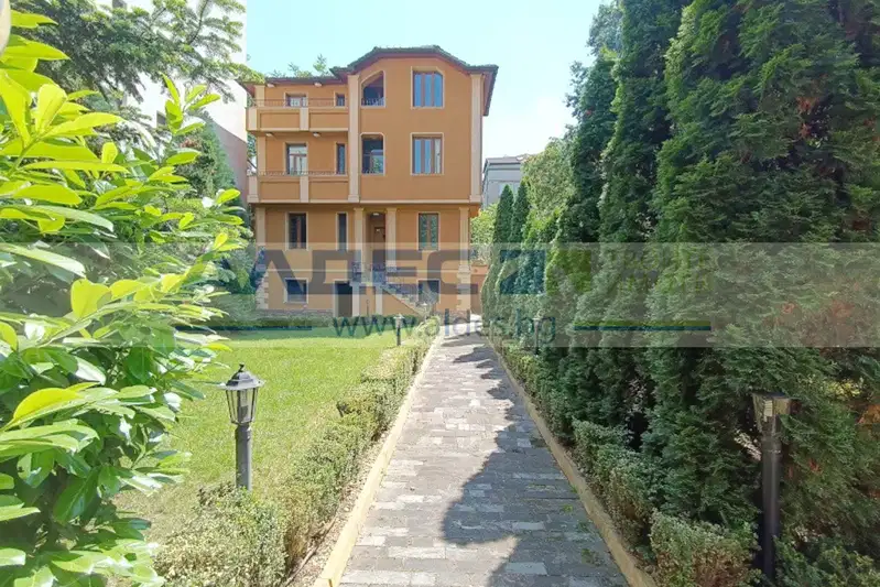 House in Sofiya, Oborishte