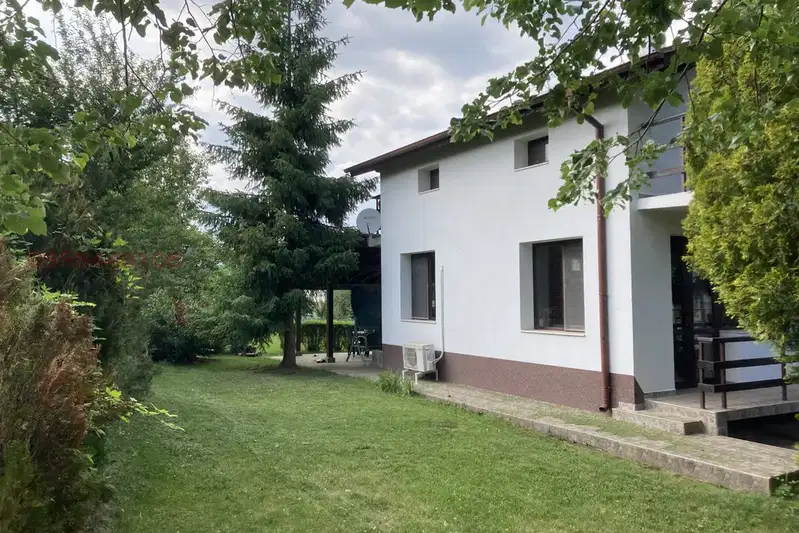 House in Oblast Razgrad, Ushinci