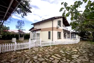 Къща във Варна, Аксаково