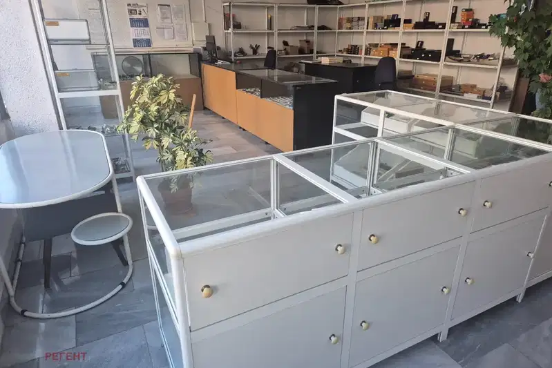 Магазин в Габрово, Бичкиня