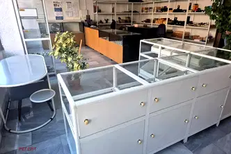 Магазин в Габрово, Бичкиня