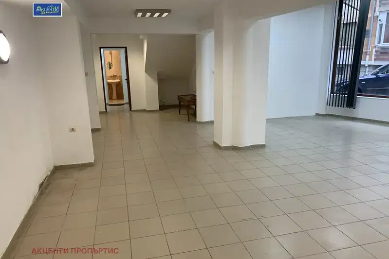 Shop in Veliko Tyrnovo, Centyr