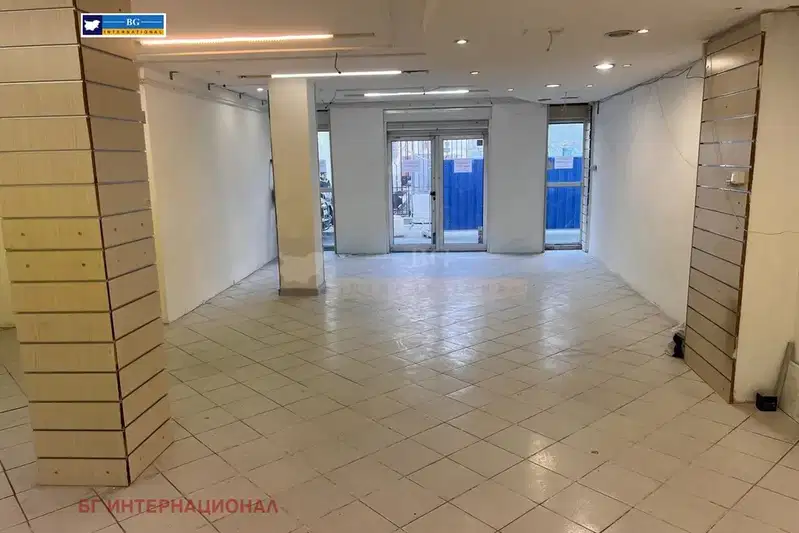 Магазин в Бургас, Център