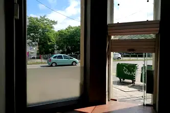 Магазин в София, Център