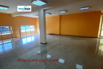 Магазин в Русе, Център