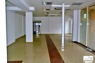 Магазин във Велико Търново, Център