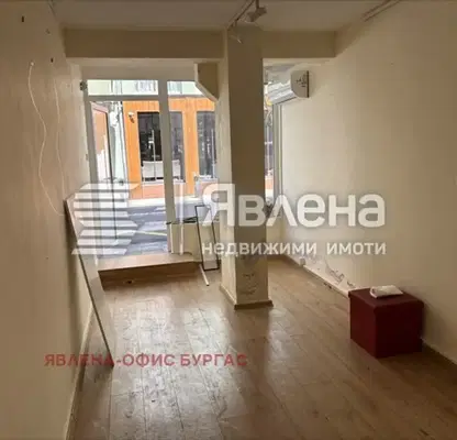 Снимка 2 — Магазин в Бургас, Център