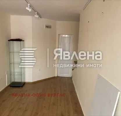 Снимка 5 — Магазин в Бургас, Център