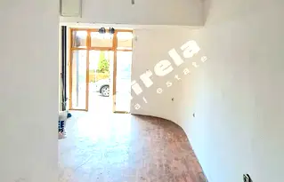 Магазин в София, Център