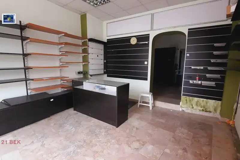 Shop in Plovdiv, Centyr