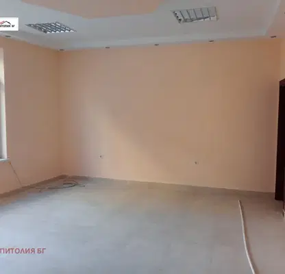 Photo 5 — Shop in Kyrdjali, Centyr
