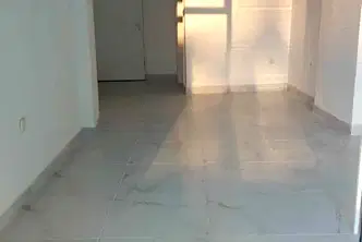 Магазин във Варна, Център