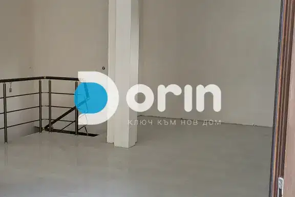 Shop in Plovdiv, Centyr