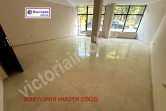 Магазин във Велико Търново, Център