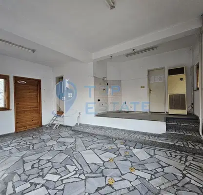 Photo 4 — Shop in Veliko Tyrnovo, Centyr