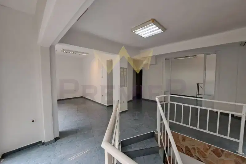 Shop in Varna, Centyr