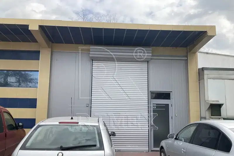 Shop in Plovdiv, Industrialna Zona - Sever