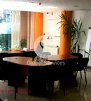 Магазин в София, Изток