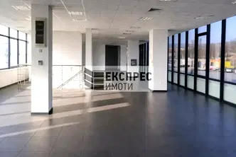 Магазин във Варна, Метро