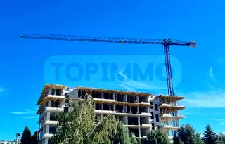 Магазин във Варна, Младост 1