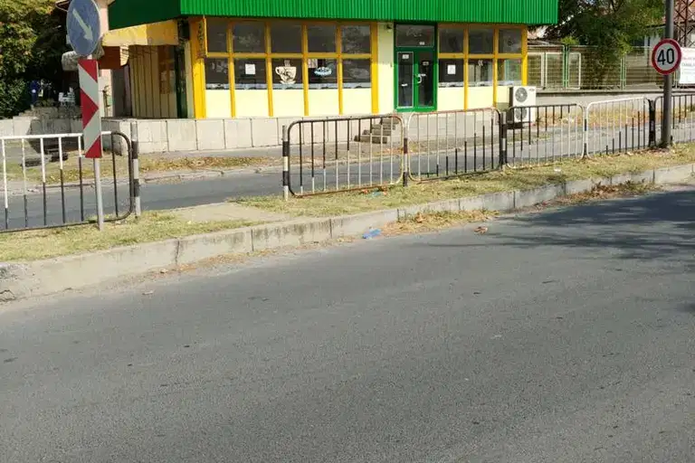Shop in Kyrdjali, Promishlena Zona - Iztok