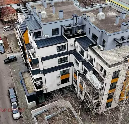 Снимка 4 — Магазин в Русе, Родина 1