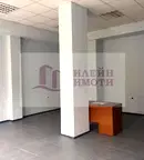 Магазин в Русе, Широк център