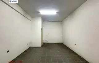 Магазин в Русе, Широк център