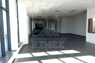 Магазин в Пловдив, Тракия