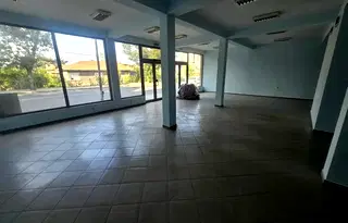 Магазин в Кърджали, Веселчане