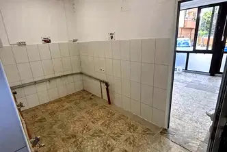 Магазин в Бургас, Възраждане
