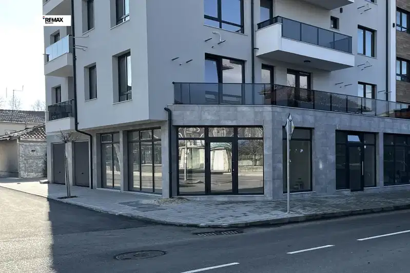 Shop in Oblast Burgas, Aitos